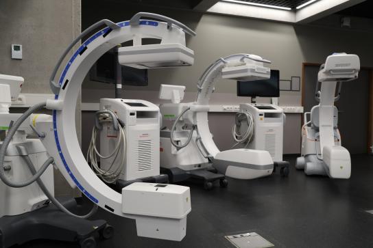 Siemens Healthineers_C-bogen-3